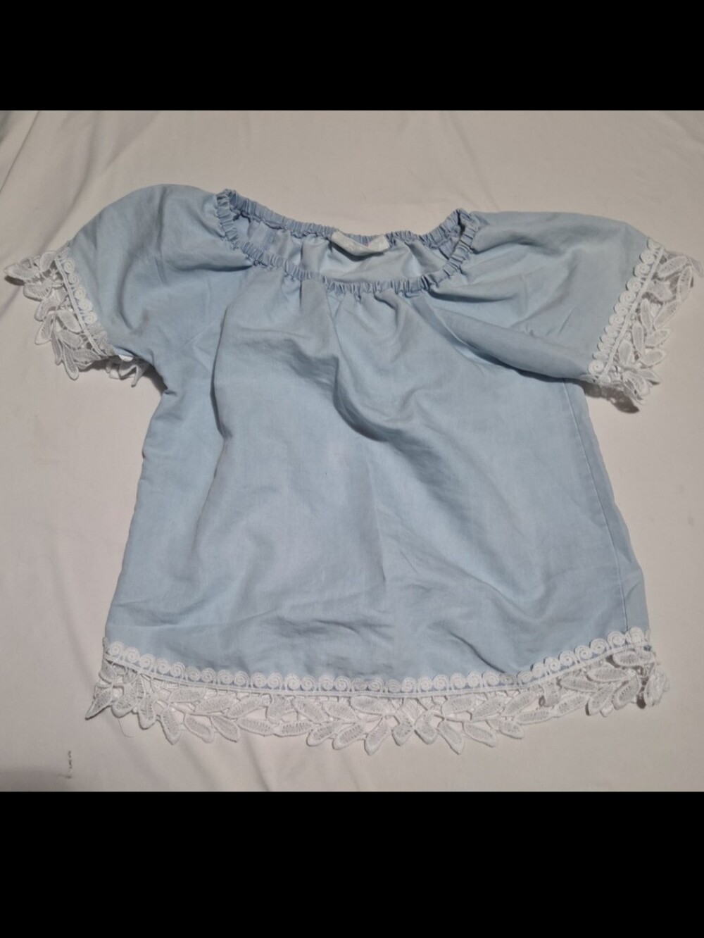 Red camel girls size small blue white lace blouse #18